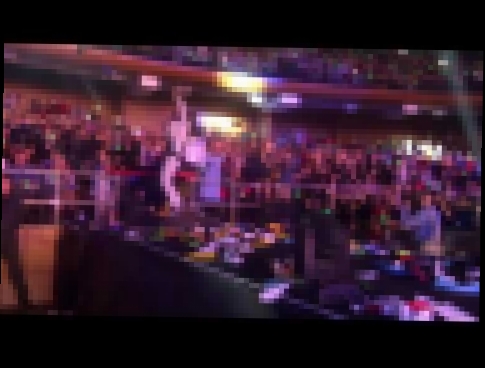 Видеоклип Дима Билан Дерди на бис, отрывок, концерт #Биланопять35 Неделимые, Москва 8 ноября 2017 г.