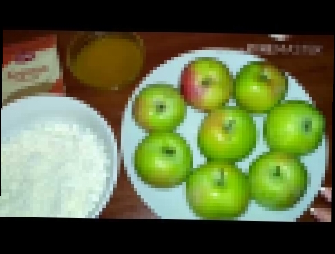 Запеченные яблоки с творогом, мёдом и корицей 