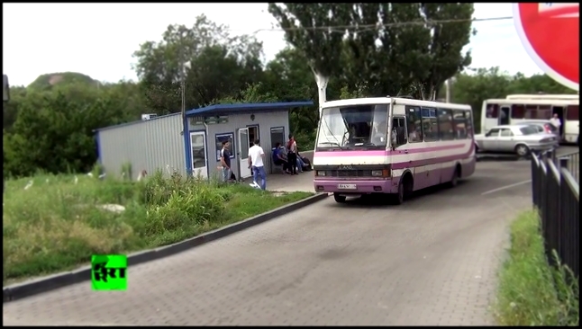 Видеоклип Жители Донецка вынуждены покидать родной город