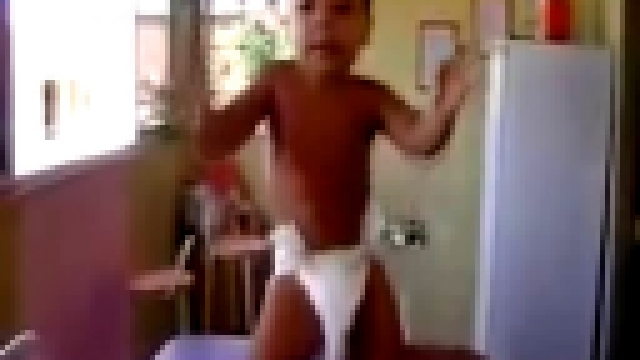 Видеоклип Малыш танцует ламбаду(нью Майкл Джексон)