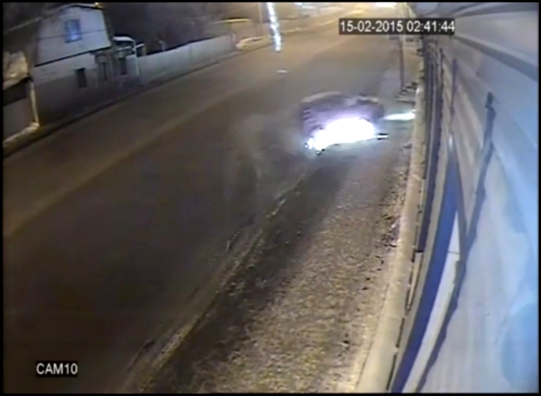 Видеоклип Нетрезвая автоледи устроила ДТП на угнанном автомобиле в Уфе